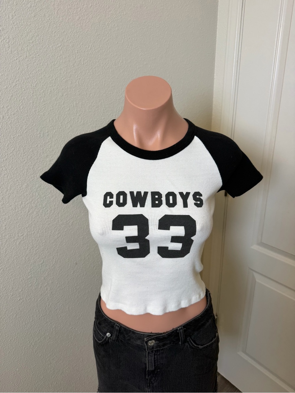 Brandy Melville White & Black 'COWBOYS 33' Raglan Crop Top